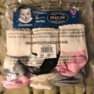 Gerber 0-3m Baby Girl Socks, 6 pack, Brand New